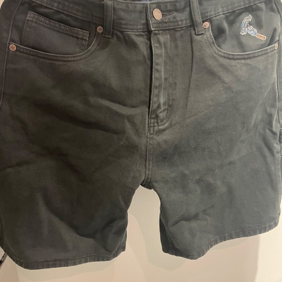 Market brand Black Carpenter Shorts - Picture 3 of 3